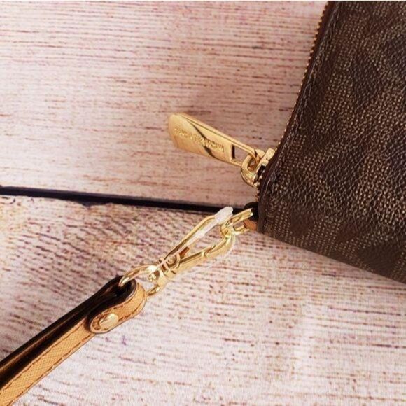 Michael Kors Signature Continental Zip Around Wallet Wristlet Metallic Logo - Picture 8 of 13